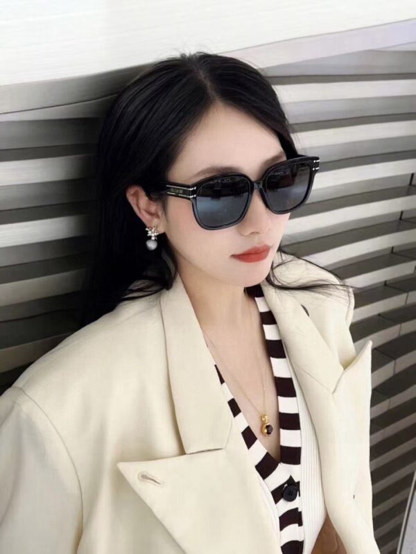 TL2486 DIOR 55$ - Image 2