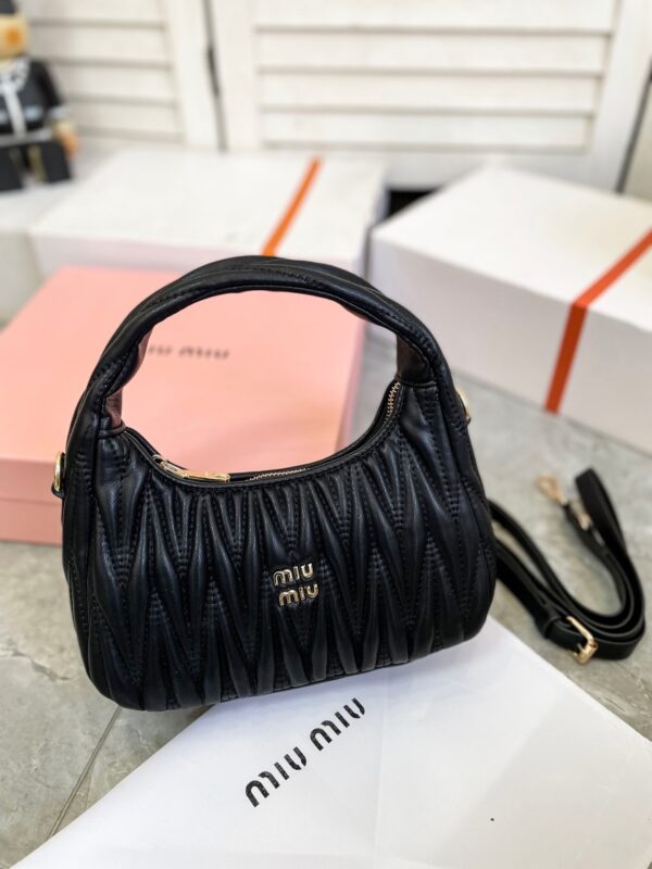 Jam3676 MIUMIU 49.99$  370 GBB - Image 20