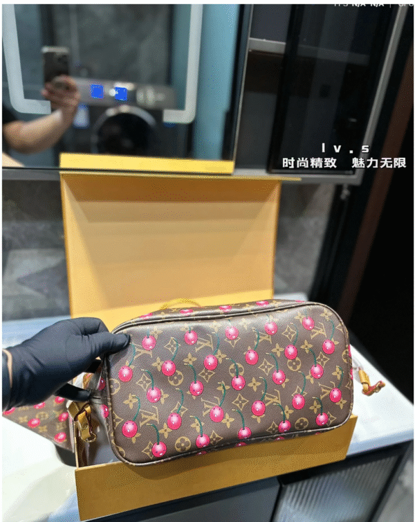 Jam5215  LV  78$ - Image 3
