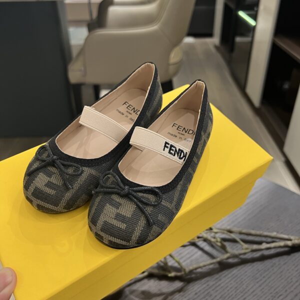 Jam5197 FENDI 59.9$ - Image 3