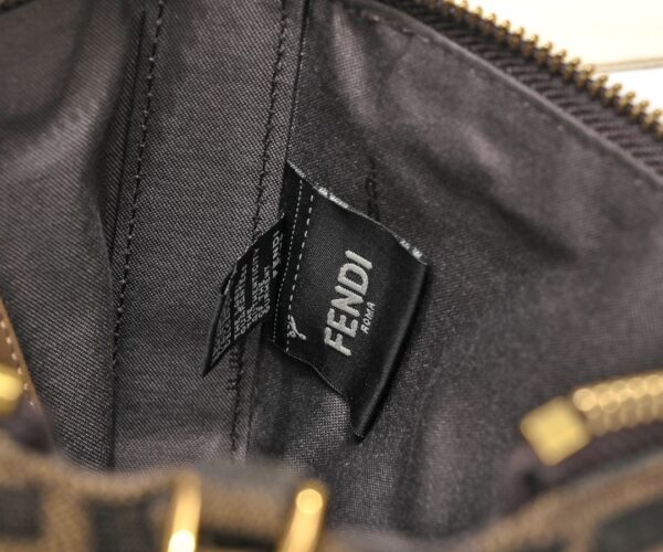 Jam5469  BOX FENDI  56.99$ - Image 2