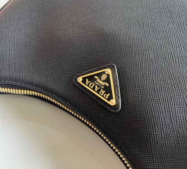 Jam5341  PRADA 68$ - Image 3