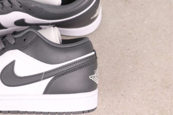 Jam4015 NIKE AIR  55$ - Image 3