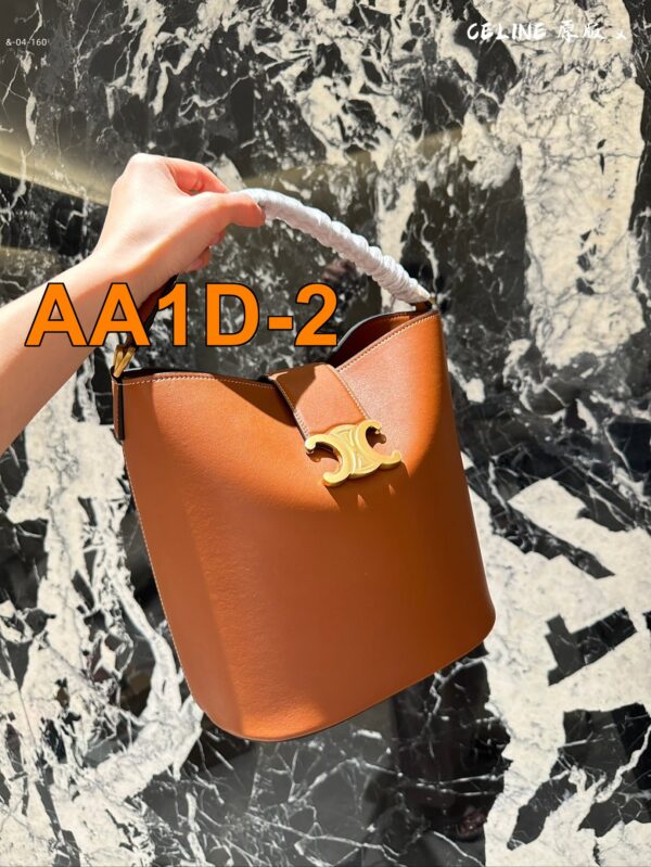 Jam5504 CELINE 65$ - Image 3