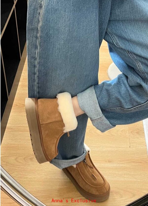 Jes977 UGG TOP 5A+ 79$ 575 UGG2 - Image 3