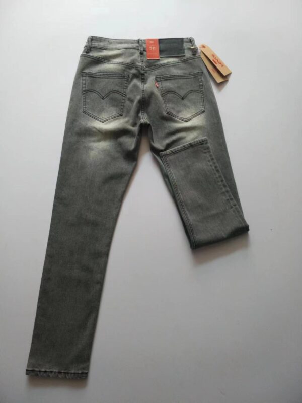 Jes4857 Levis 32$ - Image 3