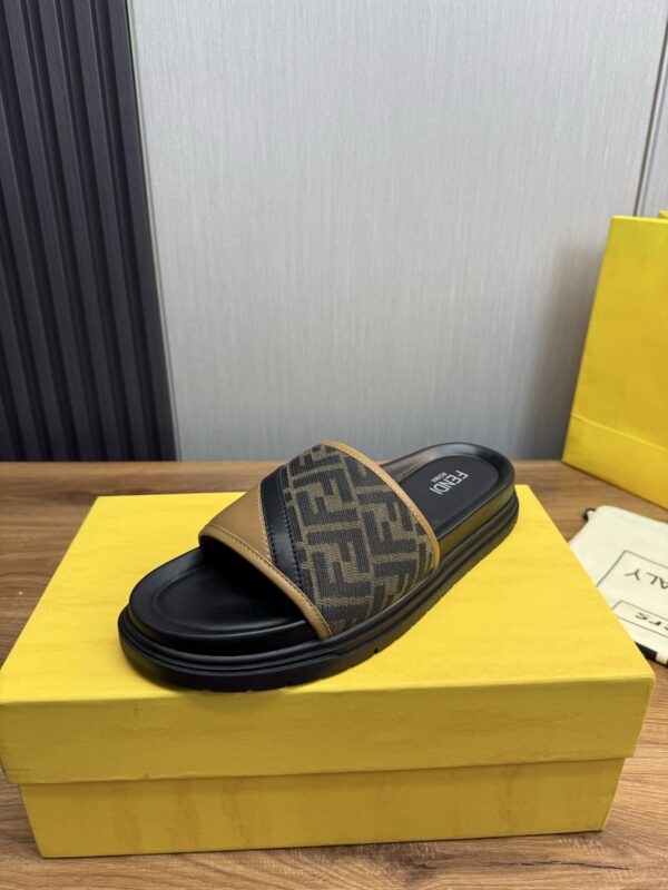 Jam5349  FENDI 59.99$ - Image 3