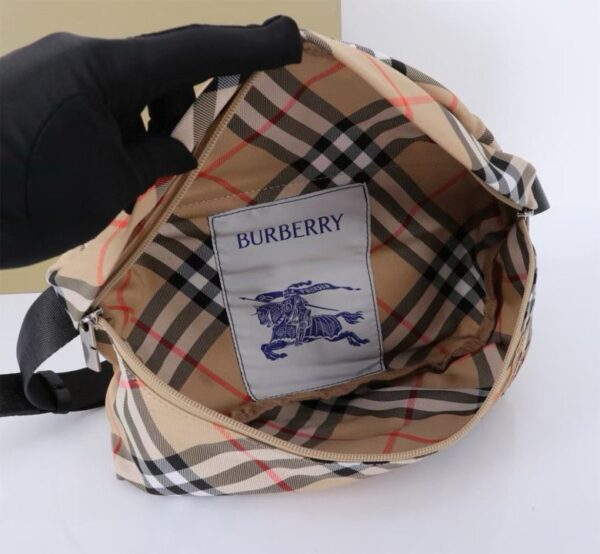 Jam5262 BURBERRY 85$ - Image 3