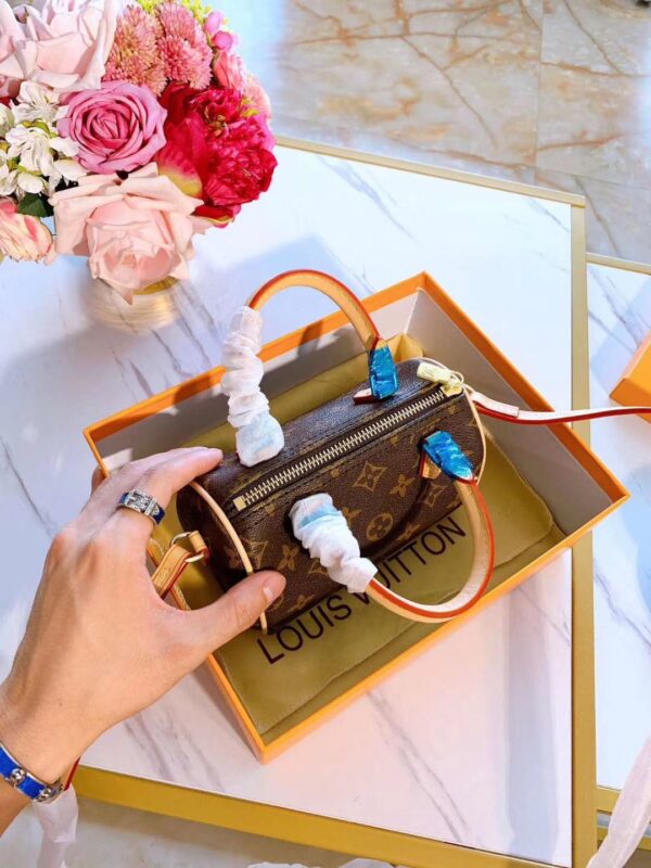Jam1302 LV pillow bag 335 58$ GBB - Image 21