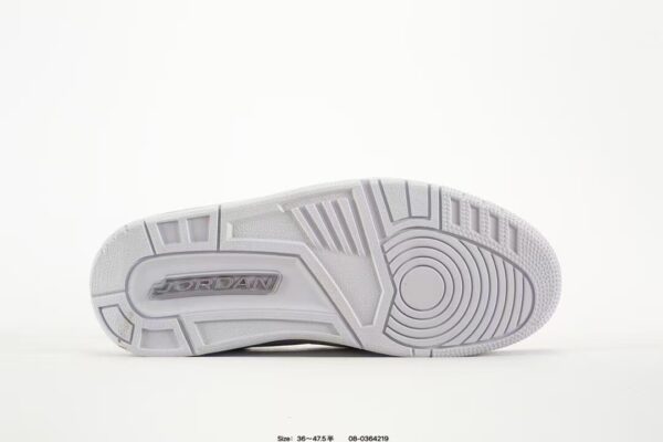 TL2463 NIKE 55$ - Image 4