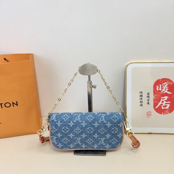 TL2457 LV 69.99$