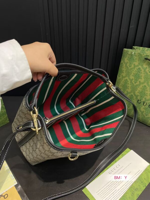 TL2454 GUCCI 69.99$ WITH BOX - Image 2