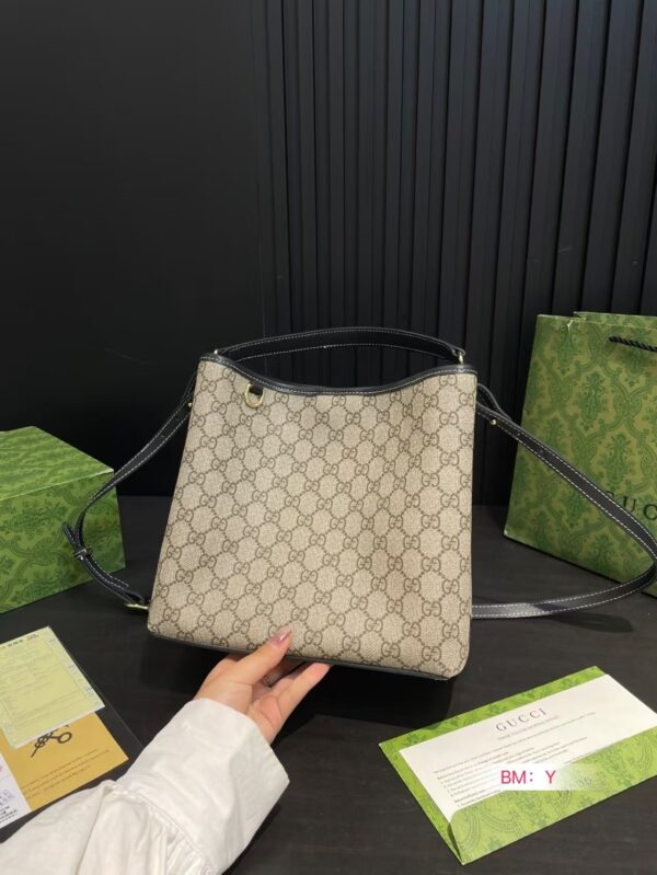 TL2454 GUCCI 69.99$ WITH BOX - Image 5
