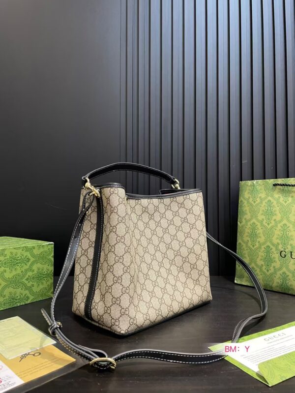 TL2454 GUCCI 69.99$ WITH BOX - Image 7