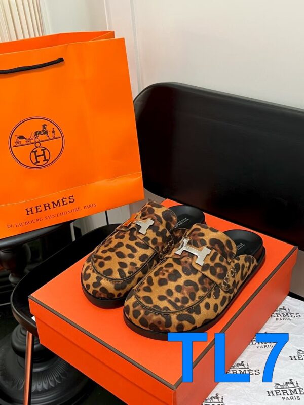 TL2449 HERMES 49.99$ WITH BOX - Image 12