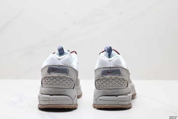 TL2447 NIKE 55.99$