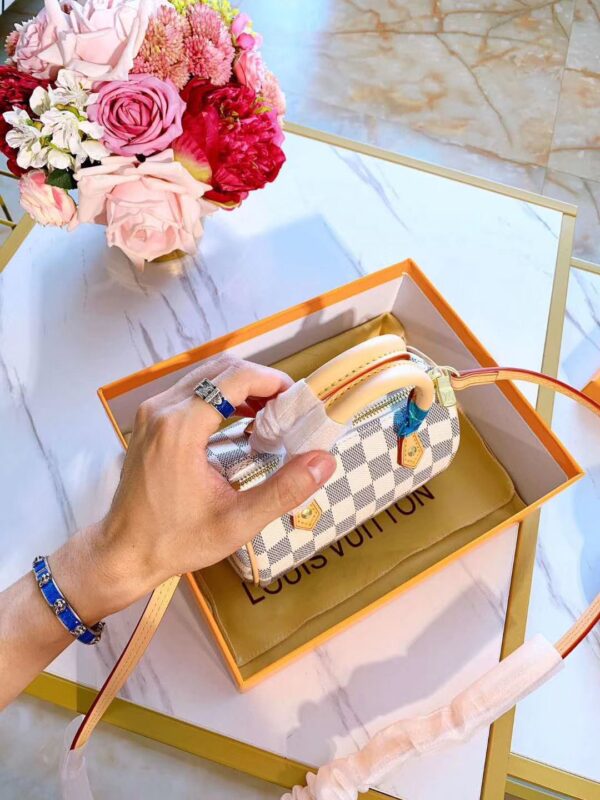Jam1302 LV pillow bag 335 58$ GBB - Image 26