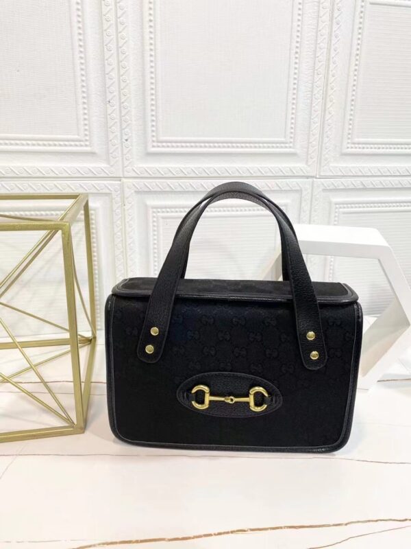 Jes2567 34$ GUCCI - ZSBB