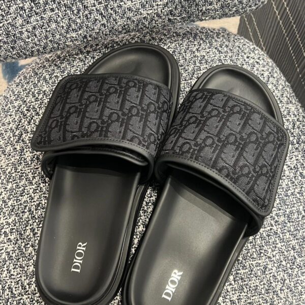 Jam4155  DIOR  47.9$