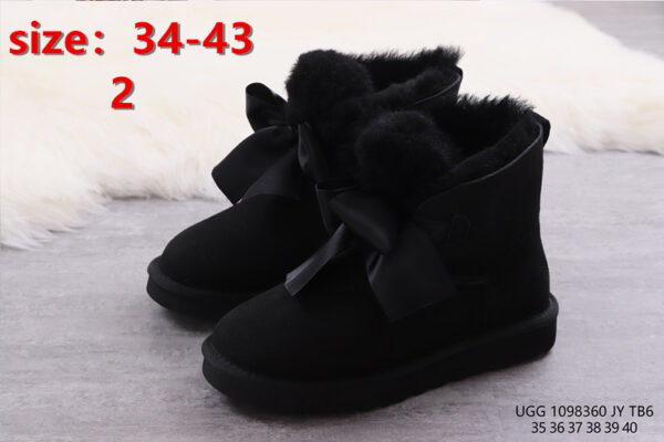 Jam672  UGG 320 44.99$  UG
