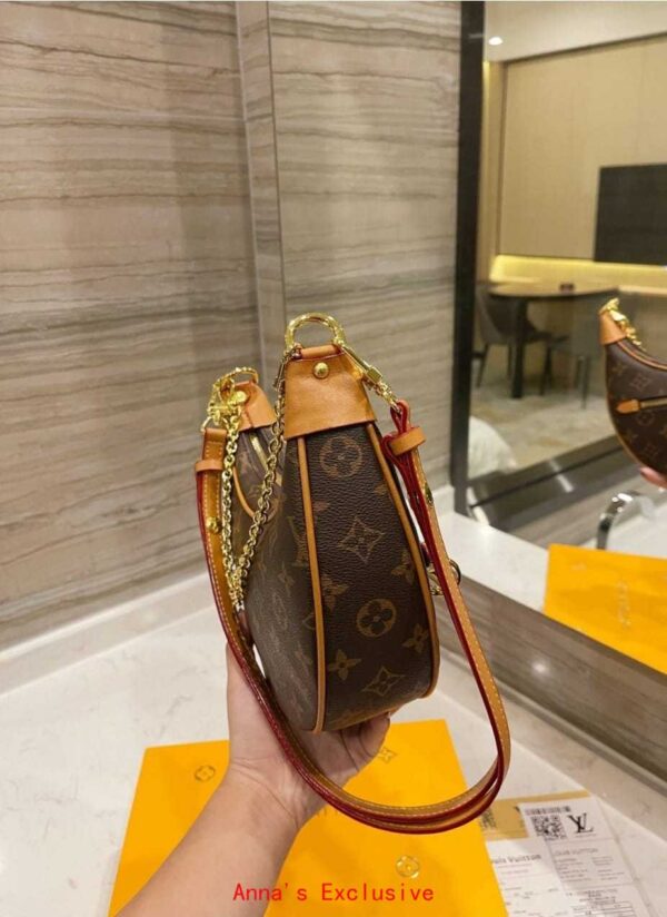 Jam1046  LV  TOP 400 55$ Comes box GBB