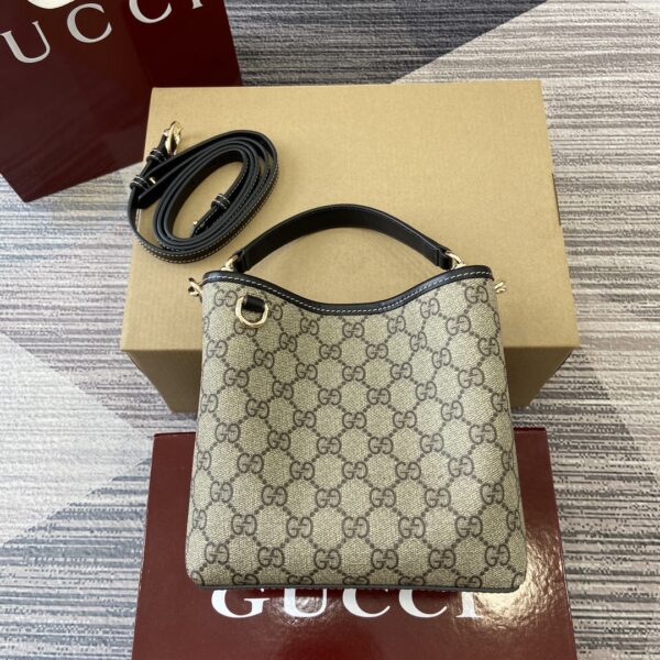 Jam5479 GUCCI GG Emblem 78$