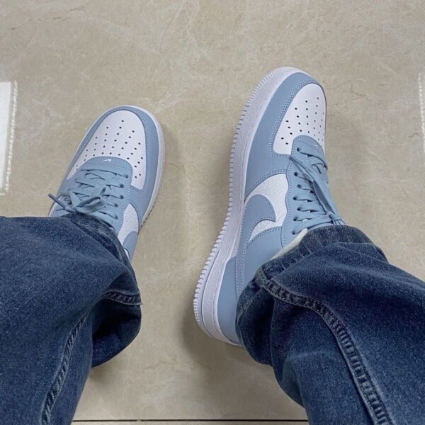 Jam5231  NIKE  49.99$