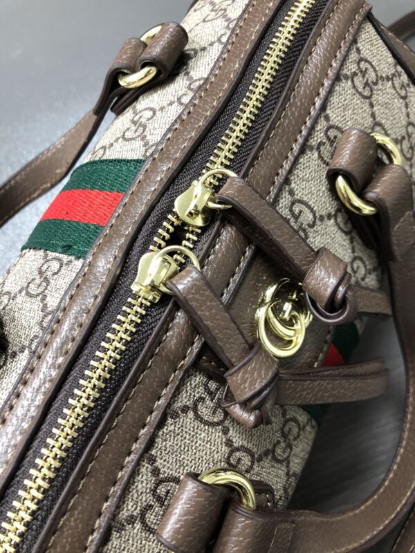 Jam2632  GUCCI  58.88$  GBB