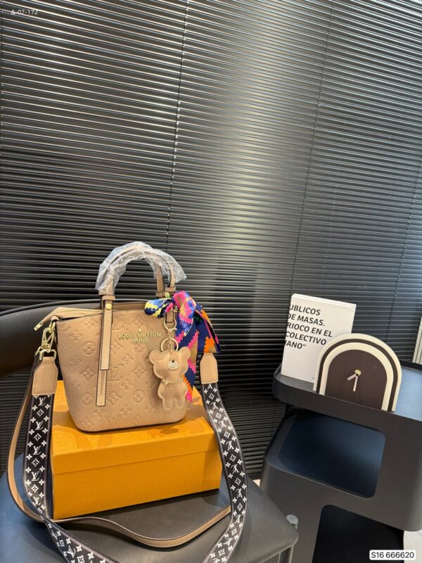 Jam5490 LV 53$