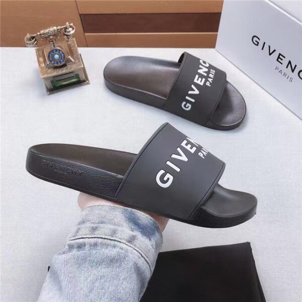 Jam3622 Givenchy 270 37$ TLDD