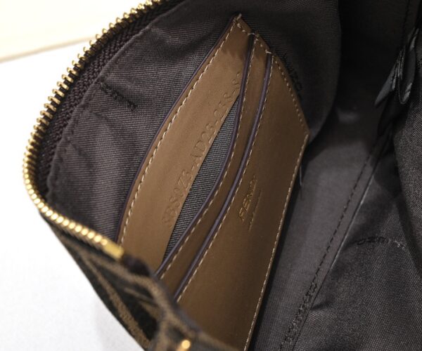 Jam5469  BOX FENDI  56.99$ - Image 3