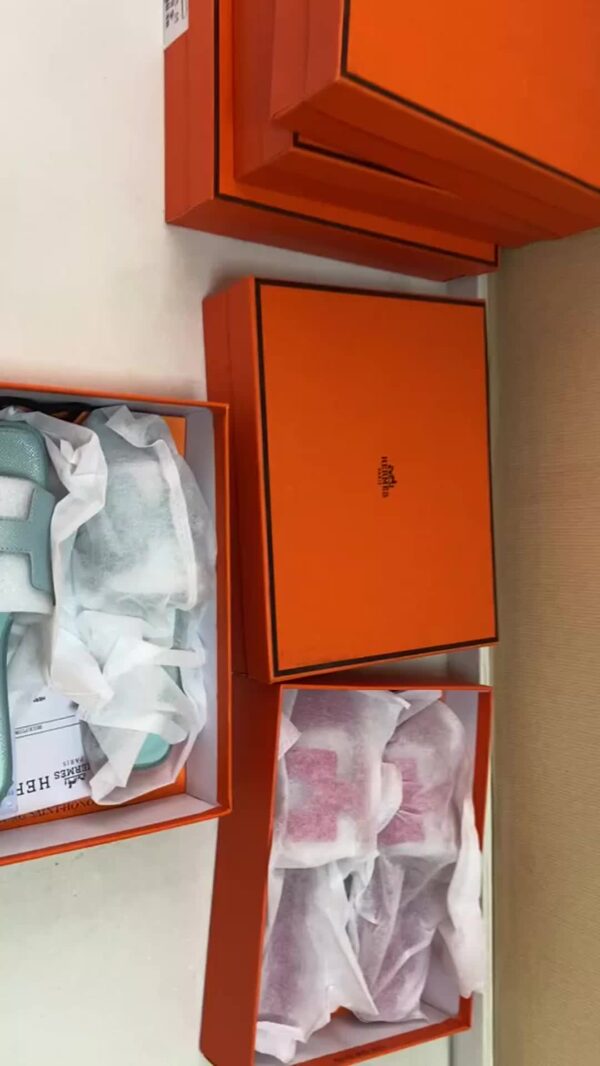Jam2681 Hermes Attached box 260 33.99$ TLDD