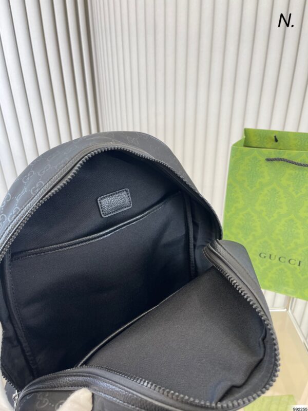 Jam4033  GUCCI   65$