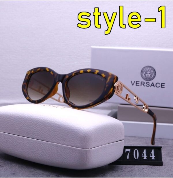 Jam2867 VERSACE 23.99$ 175