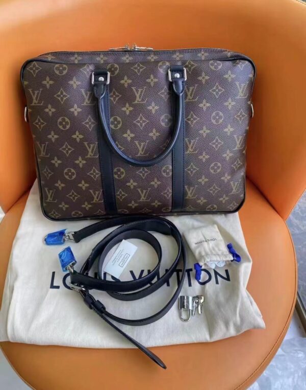 Jam3024  LV 95$  YZBB