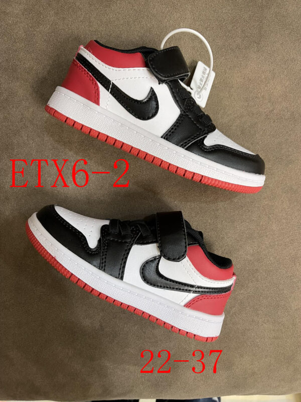 Jam2811 NIKE Kid 295 44$ PTX