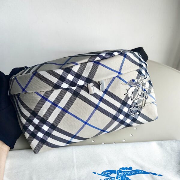 Jam5312 Burberry  66.99$