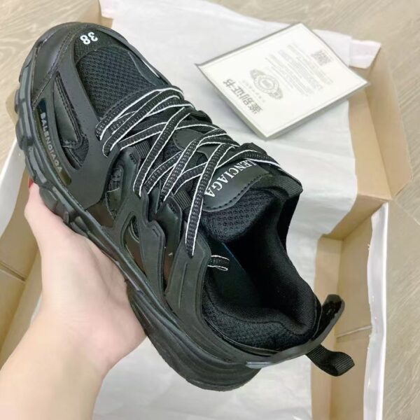 Jam5508 Balenciaga 56.99$