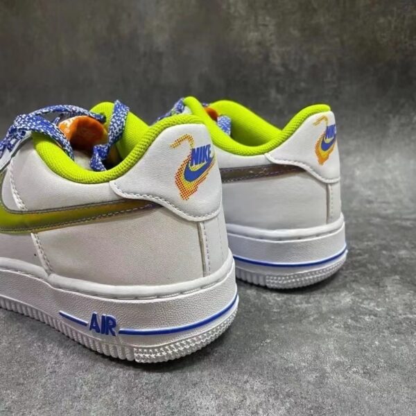 Jes3643 28.9$ NIKE