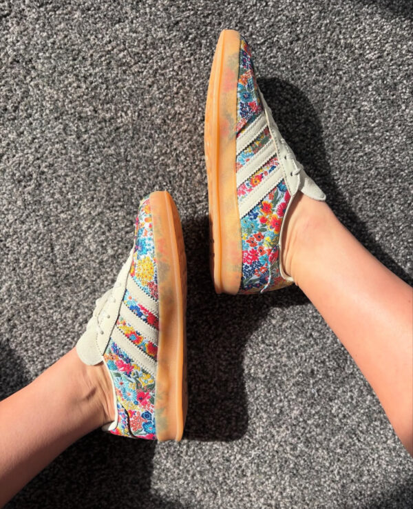 Jam4168  ADIDAS 55$
