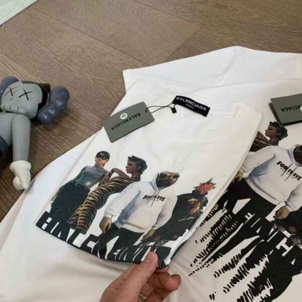 Jes2854 24.99＄ Balenciaga