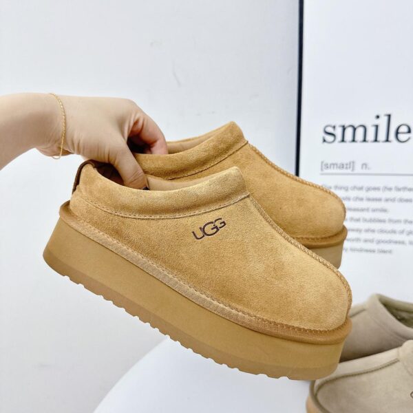 Jam2308  UGG 5A+  45.99$ 330   UG