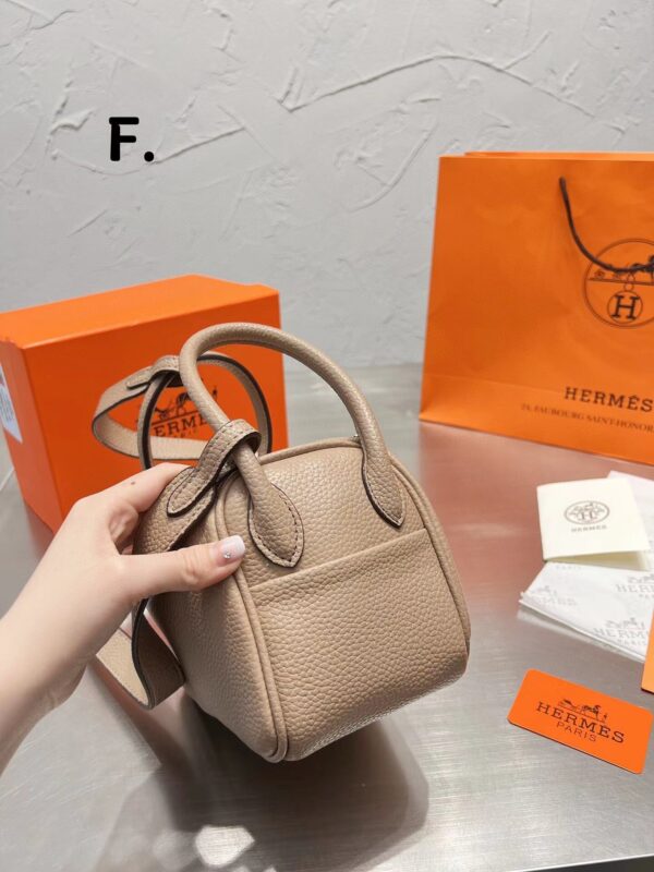 Jes4903 68$ H