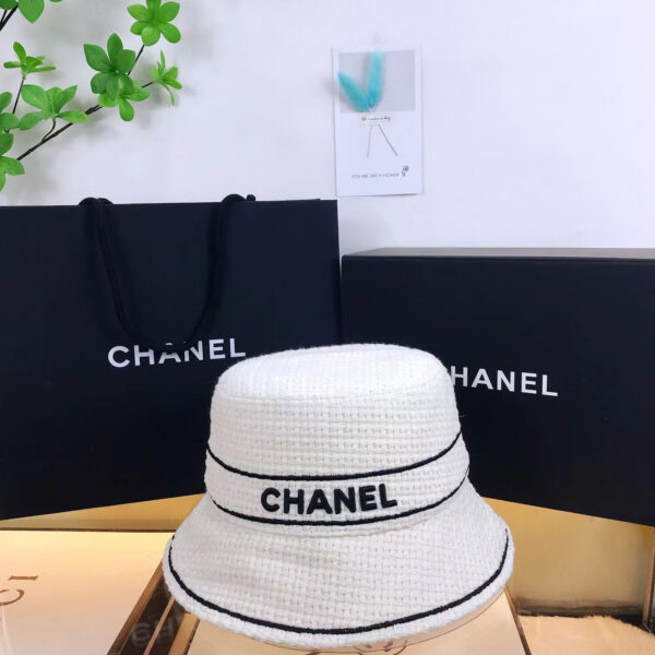 Jam5397 CHANEL  37$