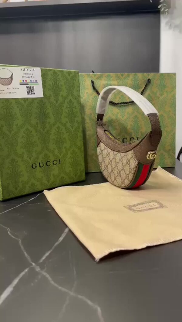 Jam4921 GUCCI Attached 5A 48$ 350 GBB
