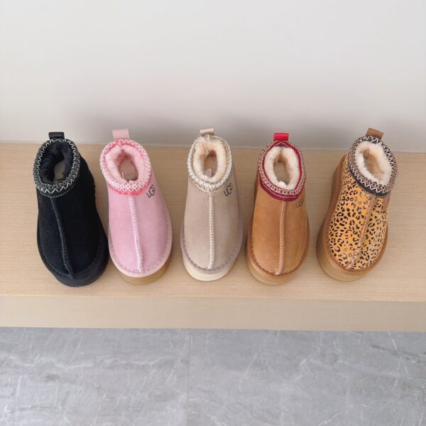 Jam881  UGG KIDS  29.99  230   UG