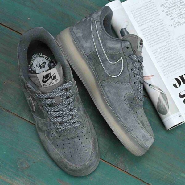 Jam517 Air Force 1 Low Dark 330 44.99$ PTX