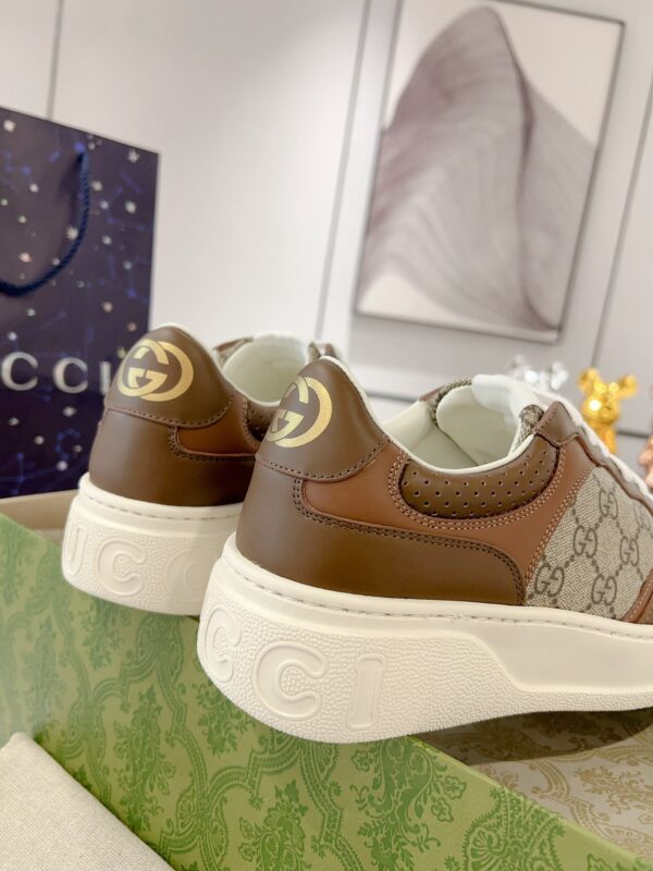 Jam5399  GUCCI  87$