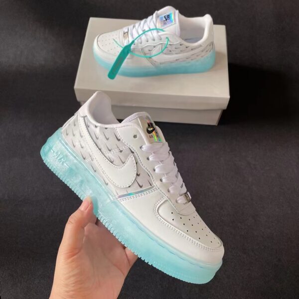 Jam5432 NIKE 59.99$