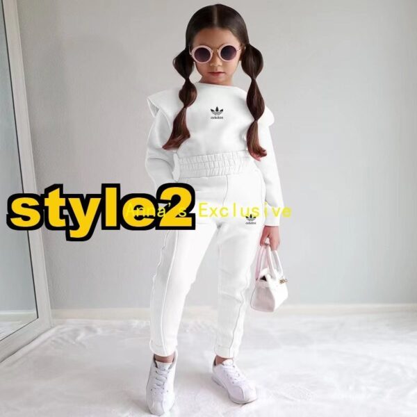 Jes4126 27.88$ adidas Kid